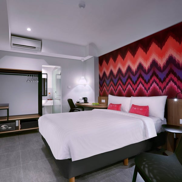 Deluxe Room Early Bird Promo starting from IDR 491.300++/room/night. BOOK NOW www.favehotels.com