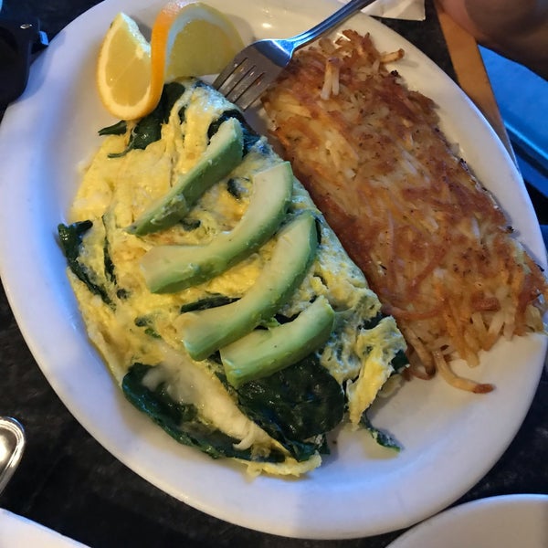 11/24/2018에 Aafreen S.님이 Mr. Mamas Breakfast and Lunch에서 찍은 사진