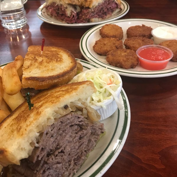 Photo taken at Brent&#39;s Deli by Lia L. on 4/13/2019