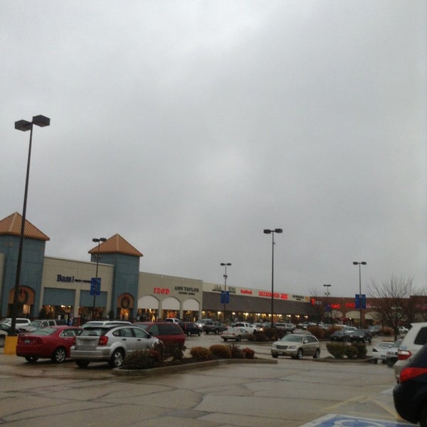 Photo taken at Tanger Outlets by Joe P. on 12/31/2012