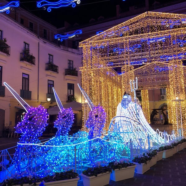 Piazza Flavio Gioia, La Rotonda Piazza in Salerno