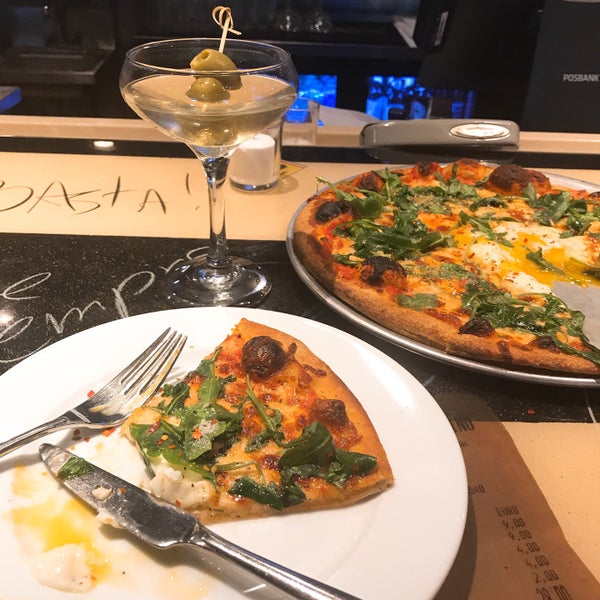 Photo prise au Mulino Italian Kitchen &amp; Bar par Lisa J. le9/4/2018