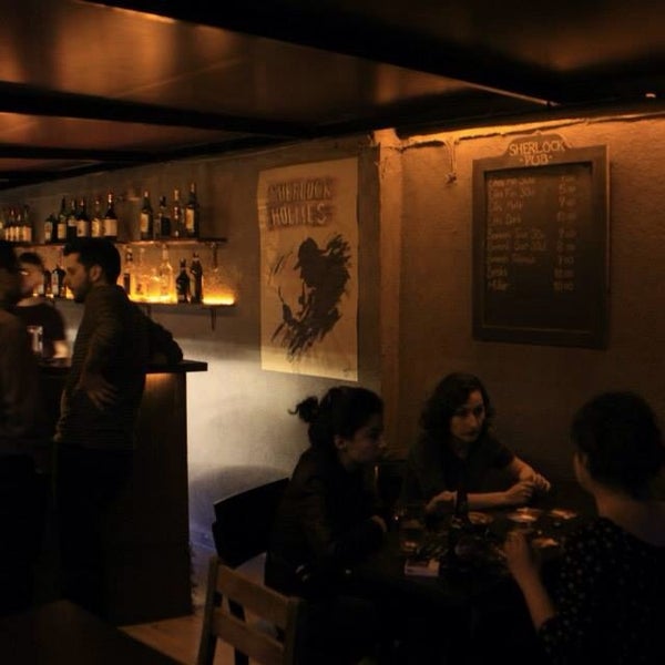 Foto tirada no(a) Sherlock Pub por İslam Y. em 5/25/2014