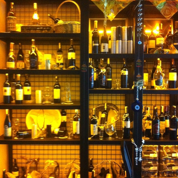 9/23/2013에 👑 KK .님이 Uğrak Cafe &amp; Pub에서 찍은 사진