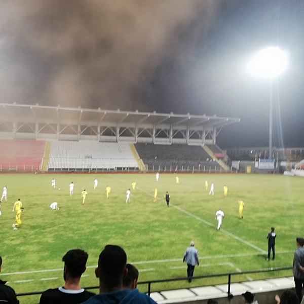 Photo taken at Manisa 19 Mayıs Stadyumu by Önder G. on 9/30/2018
