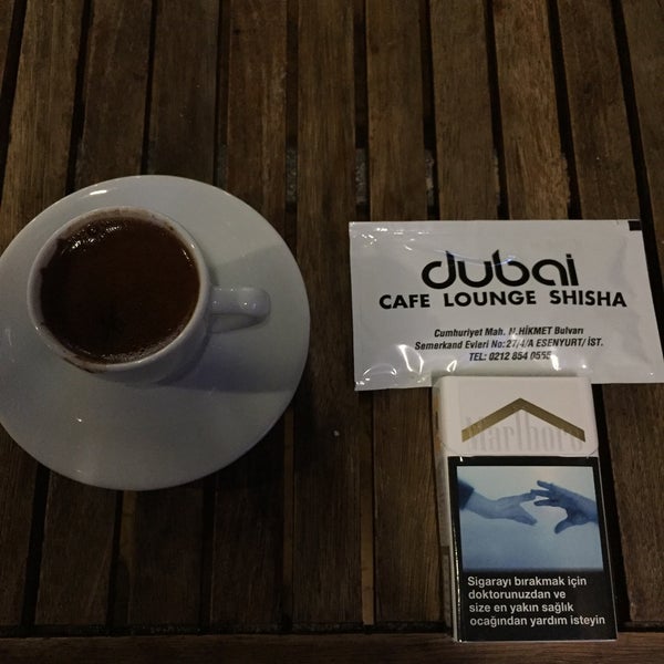 Photo taken at Dubai Cafe Lounge Shisha by GÖKH@N D. on 4/14/2018