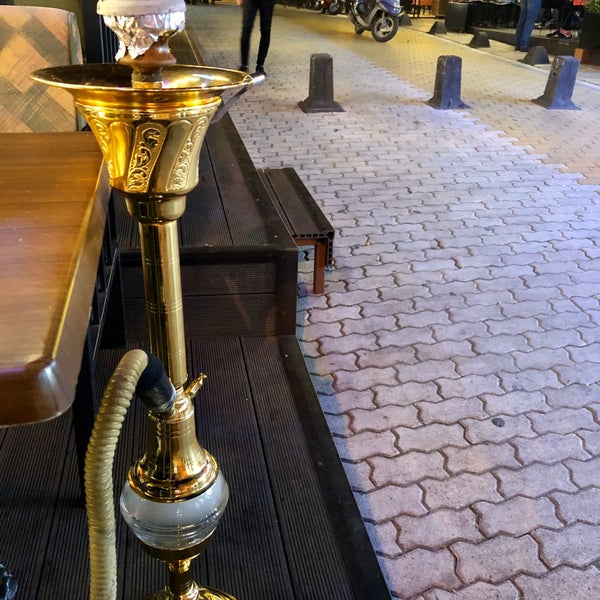 Foto diambil di Boss Man Cafe&amp;Restaurant oleh Çet A. pada 11/19/2019