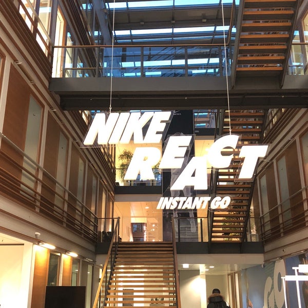 por ejemplo terrorista Insatisfecho Nike AGS HQ - Oficina en Frankfurt