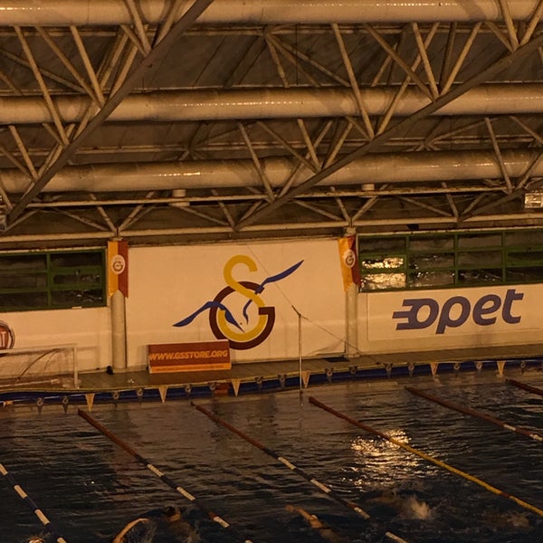 4/18/2018にCeren N.がGalatasaray Ergun Gürsoy Olimpik Yüzme Havuzuで撮った写真