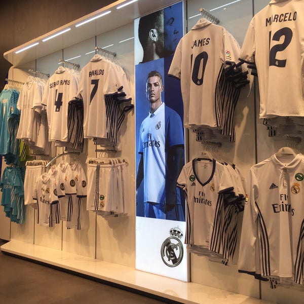 Ondeugd stoom Oefening Real Madrid Official Store - القطيفية القصار عنيزة - 22 visitors