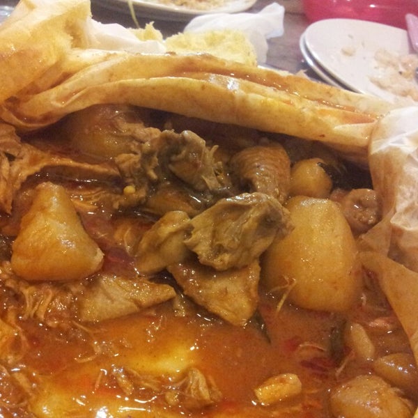 Restoran Roti Ayam Yau Kee Cawangan Ipoh 金宝游记正宗面包鸡饭店 (Now Closed) - 3 tips