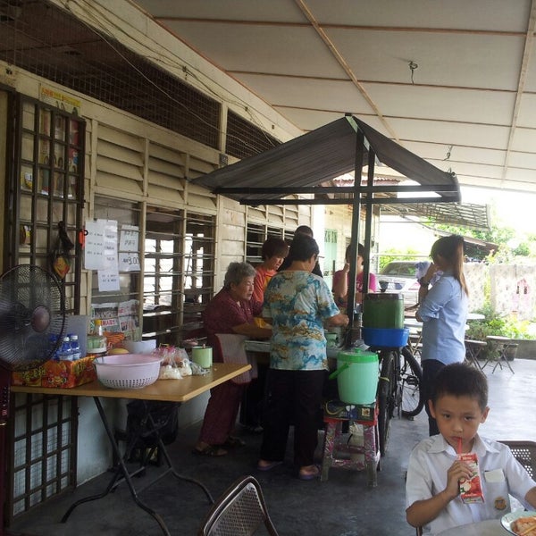 兵如巷猪肠粉chee Cheong Fun Pasir Pinji 17 Tips From 440 Visitors