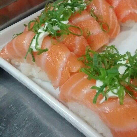 Photo taken at Hamadaya Sushi Bar by Mari H. on 6/7/2014