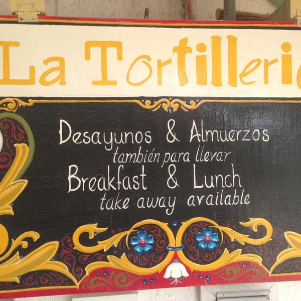Excelente para desayunar, el menú se basa de puras tortillas españolas