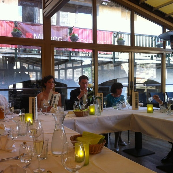 9/14/2013 tarihinde Michal Z.ziyaretçi tarafından Restaurant Kamenný Most'de çekilen fotoğraf
