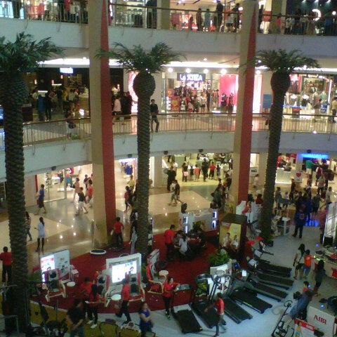 Mall artha gading