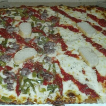 Photo taken at Joe&#39;s Pizza by Dan J. on 10/7/2012