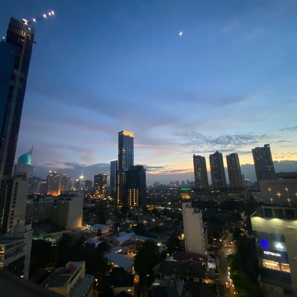 Foto diambil di Hotel Indonesia Kempinski Jakarta oleh Worapan S. pada 9/30/2022