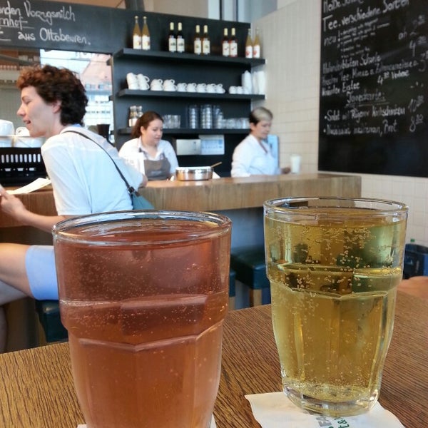 Brot Butter Cafe In Munchen