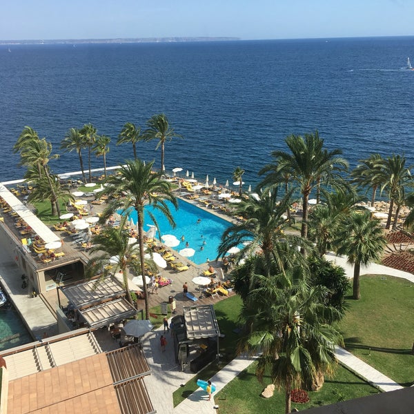 Photo taken at Hotel Riu Palace Bonanza Playa by Elisa D. on 9/4/2016