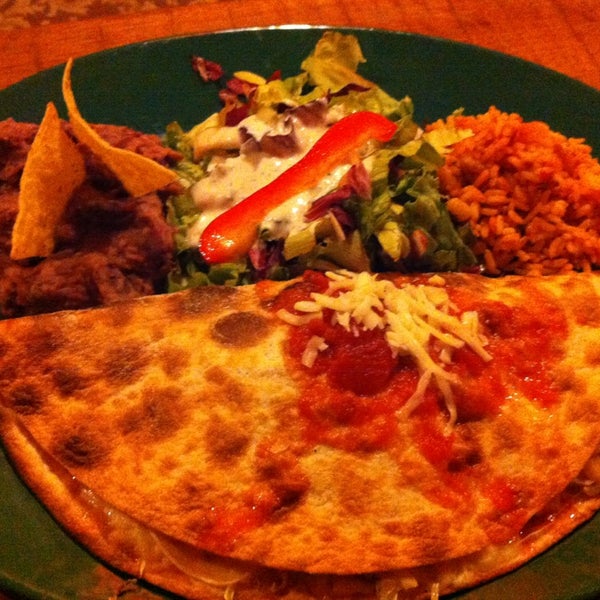 Photo taken at Restaurante Mexicano La Concha by Dubravka K. on 8/5/2013