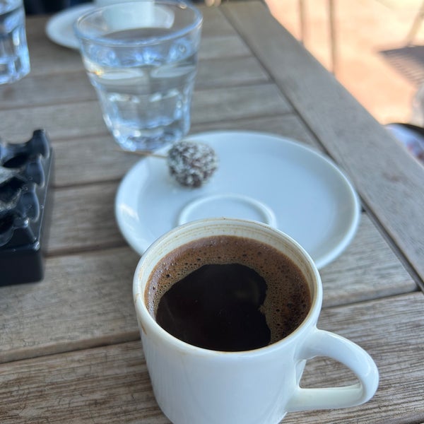 Photo taken at Veranda Coffee &amp; Breakfast by Selda E. on 4/29/2024