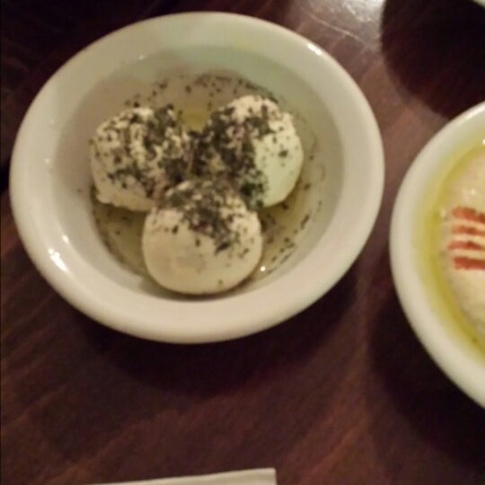 12/18/2013にLina A.がAbu Naim Restaurantで撮った写真