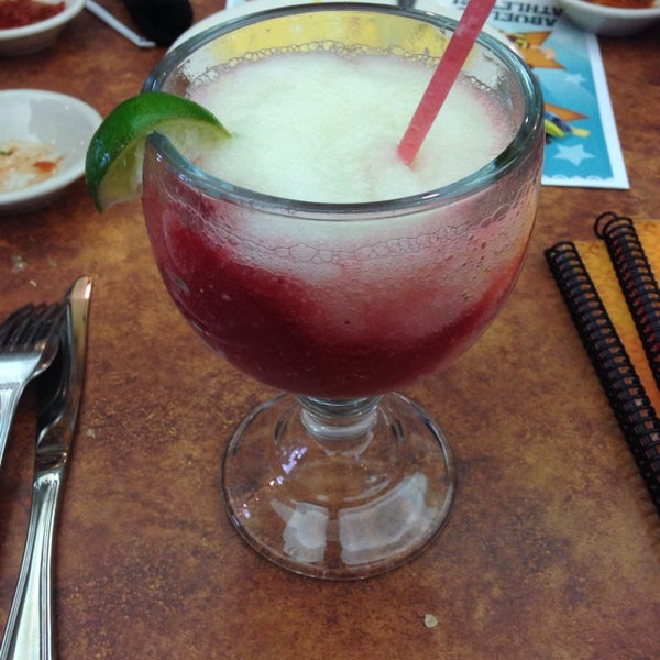 Снимок сделан в Abuelo&#39;s Mexican Restaurant пользователем Greg 3/29/2014