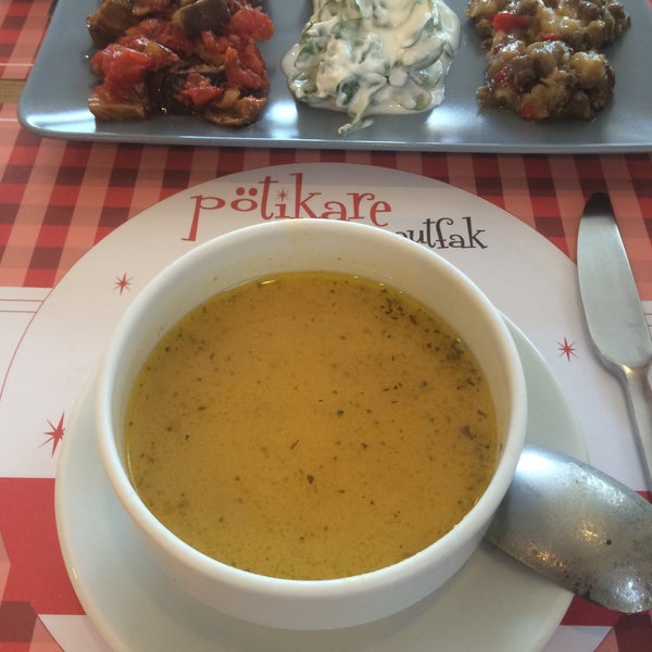 9/10/2015 tarihinde Alperen Ç.ziyaretçi tarafından Pötikare Mutfak'de çekilen fotoğraf