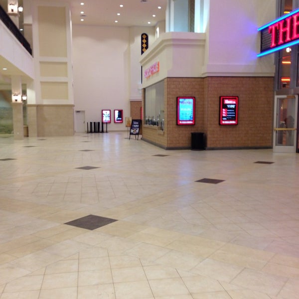 santa maria movie theater in mall