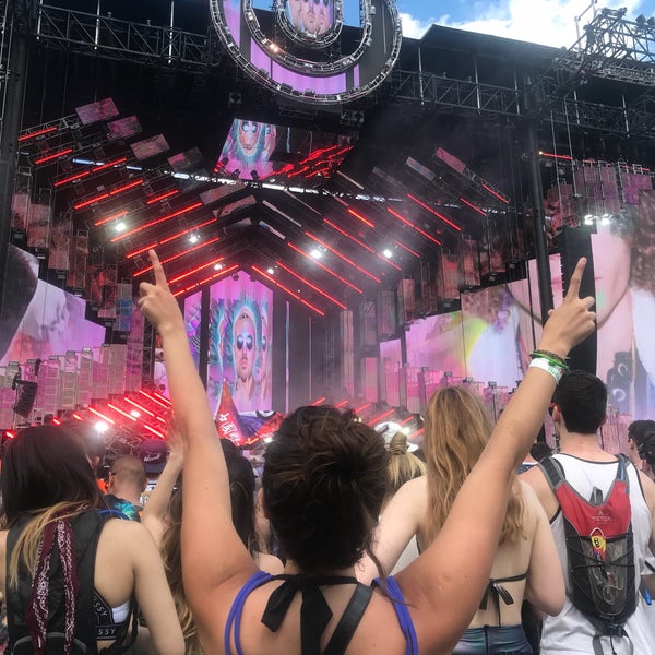Photo taken at Ultra Music Festival by Rox I. on 3/24/2018