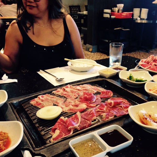 Foto tirada no(a) O Dae San Korean BBQ por Diane C. em 9/18/2015