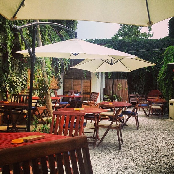 Serendipity Tea Room in Bucharest