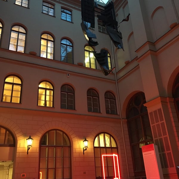 2/10/2018 tarihinde Sorina C.ziyaretçi tarafından Mākslas muzejs &quot;Rīgas Birža&quot; | Art Museum &quot;Riga Bourse&quot;'de çekilen fotoğraf