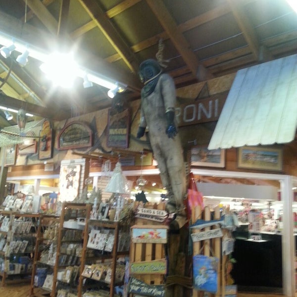 Photos at Callahan's Nautical Gifts of Calabash 23 tips from 1519
