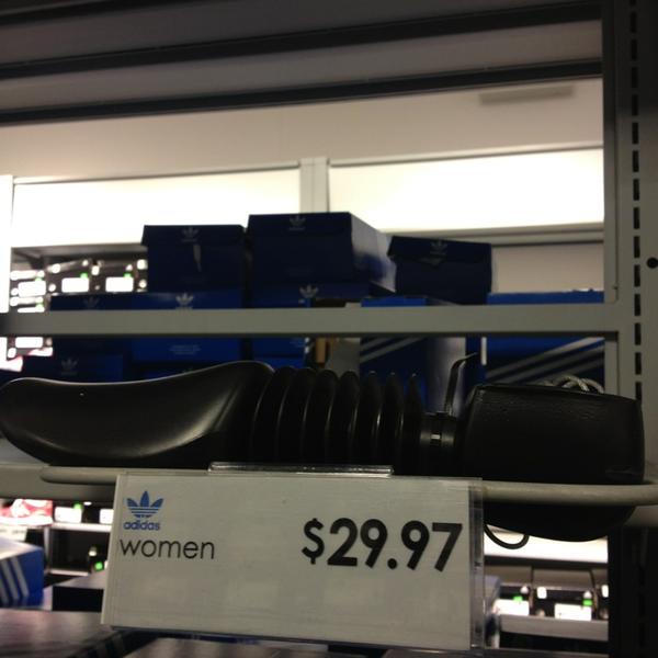 adidas factory outlet laxmi industrial estate