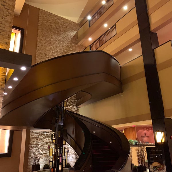 Foto tomada en Bloomington-Normal Marriott Hotel &amp; Conference Center  por Scott B. el 7/3/2019