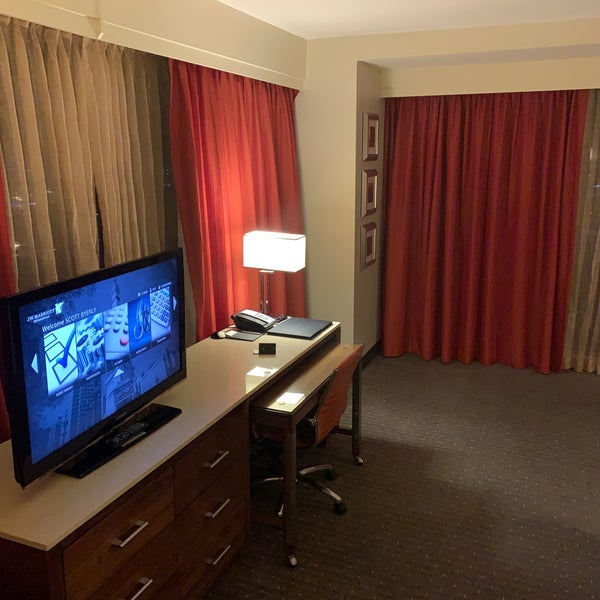 Foto tirada no(a) JW Marriott Indianapolis por Scott B. em 6/29/2019