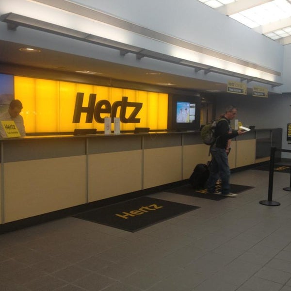 hertz dca airport location