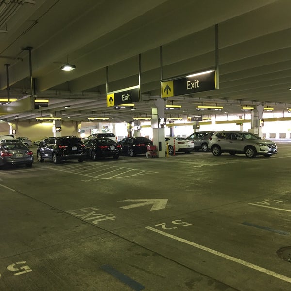 chicago airport rental cars
