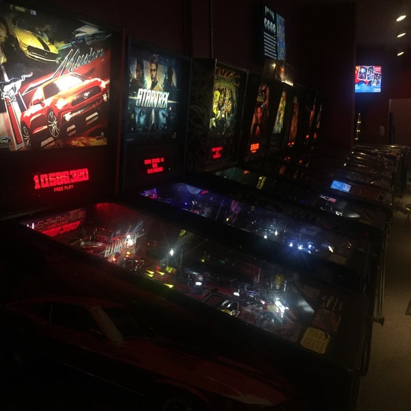 Photo taken at Modern Pinball NYC by Nicole S. on 9/28/2016
