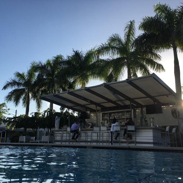 Foto diambil di Vagabond Hotel Miami oleh LondonJamFactor pada 10/17/2016