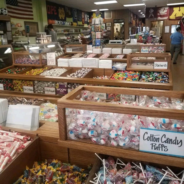 Holland Peanut Store Candy Store in Holland