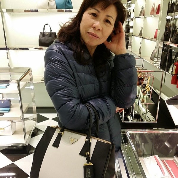 Prada short hills mall Clearance