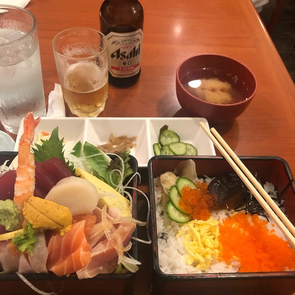 Photo taken at Sushi Go 55 by Karmun T. on 7/8/2019