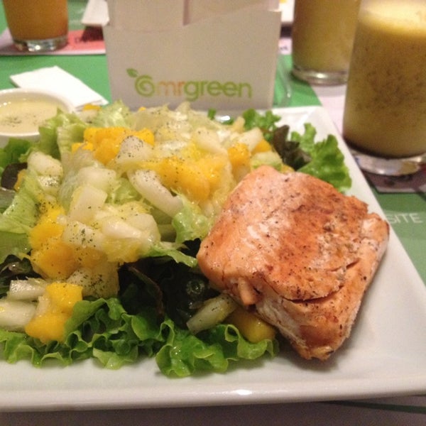 Foto scattata a Mr. Green Healthy Food da Siii Z. il 5/6/2014