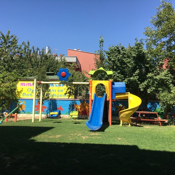 9/17/2016にYusuf G.がMinik Adımlar Kreş &amp; Anaokuluで撮った写真