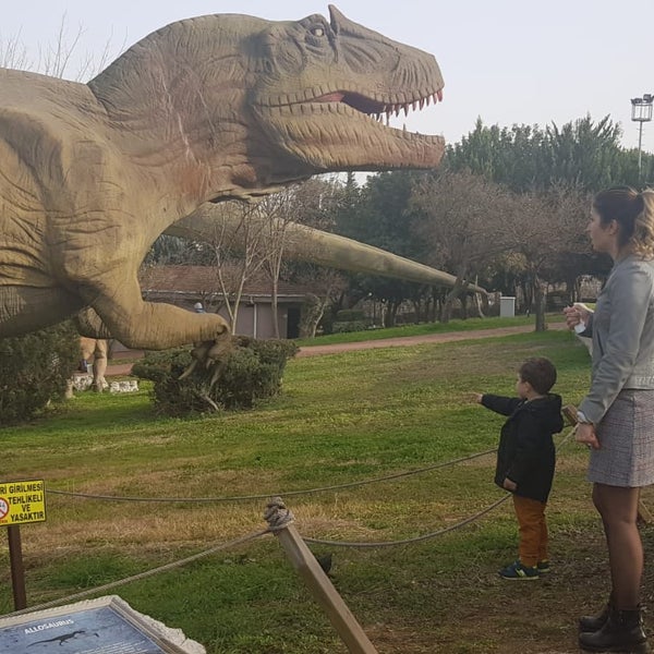 100 Yil Dinazor Parki Park