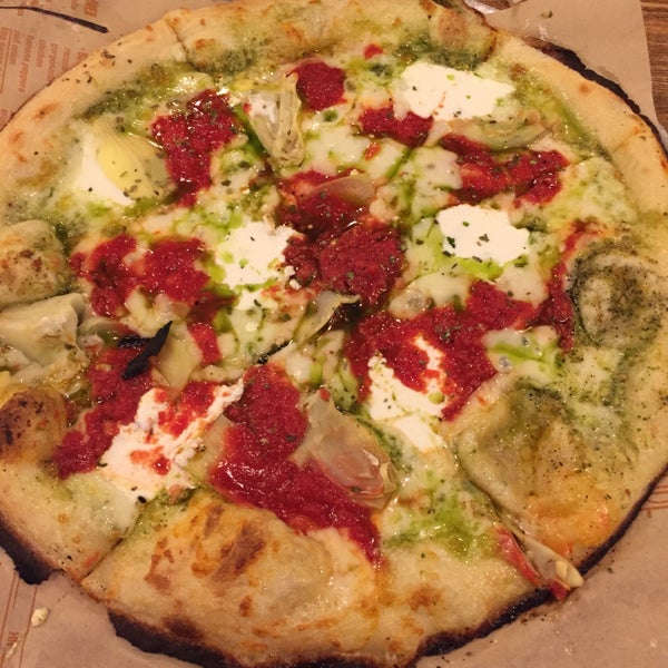 3/5/2017にEugene Y.がBlaze Pizzaで撮った写真