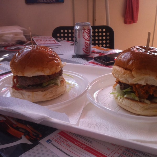 5/29/2014 tarihinde Bakai F.ziyaretçi tarafından Big Daddy Burger Bár'de çekilen fotoğraf